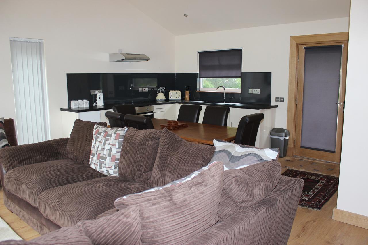 Loch Ness Highland Cottages With Partial Loch View Инвермористон Экстерьер фото