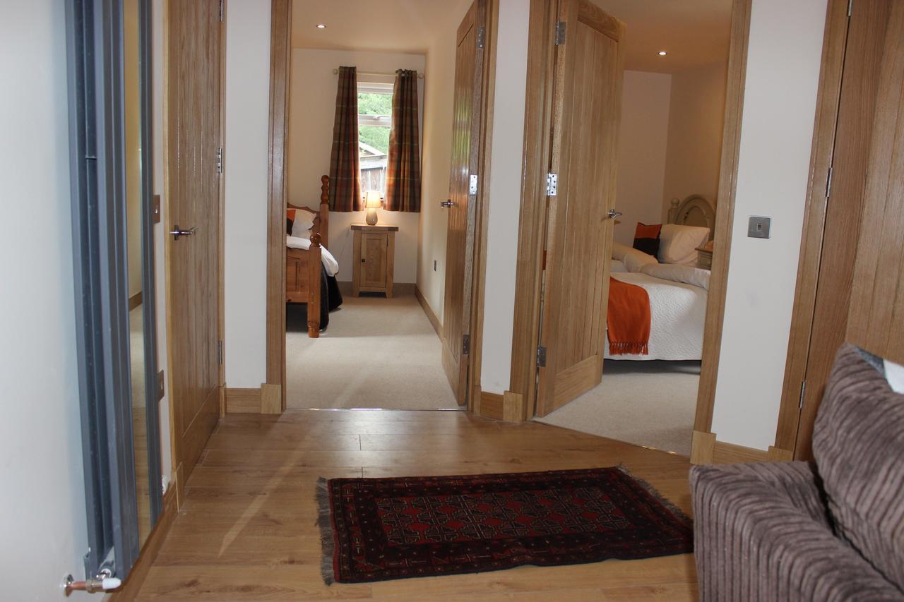 Loch Ness Highland Cottages With Partial Loch View Инвермористон Экстерьер фото