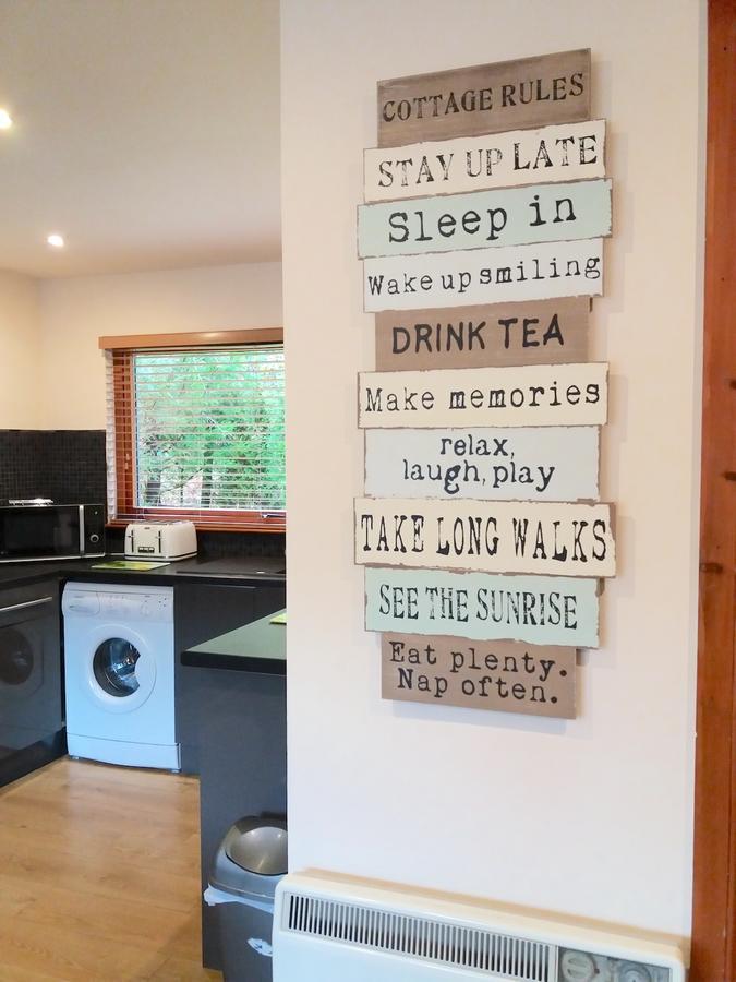 Loch Ness Highland Cottages With Partial Loch View Инвермористон Экстерьер фото